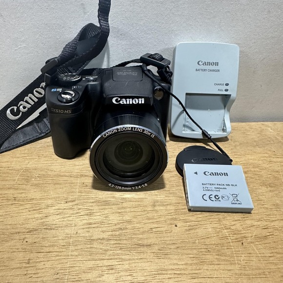 Canon PowerShot SX510 HS Camera 12.1MP 30x Zoom Lens WiFi Charger 2 Batteries - Picture 1 of 7